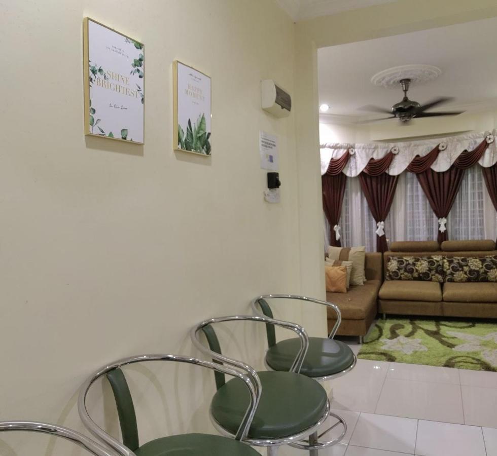 סרי מנג'ונג Kh Homestay Comfy N Calm מראה חיצוני תמונה
