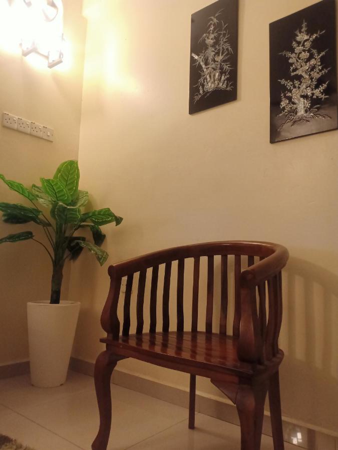 סרי מנג'ונג Kh Homestay Comfy N Calm מראה חיצוני תמונה